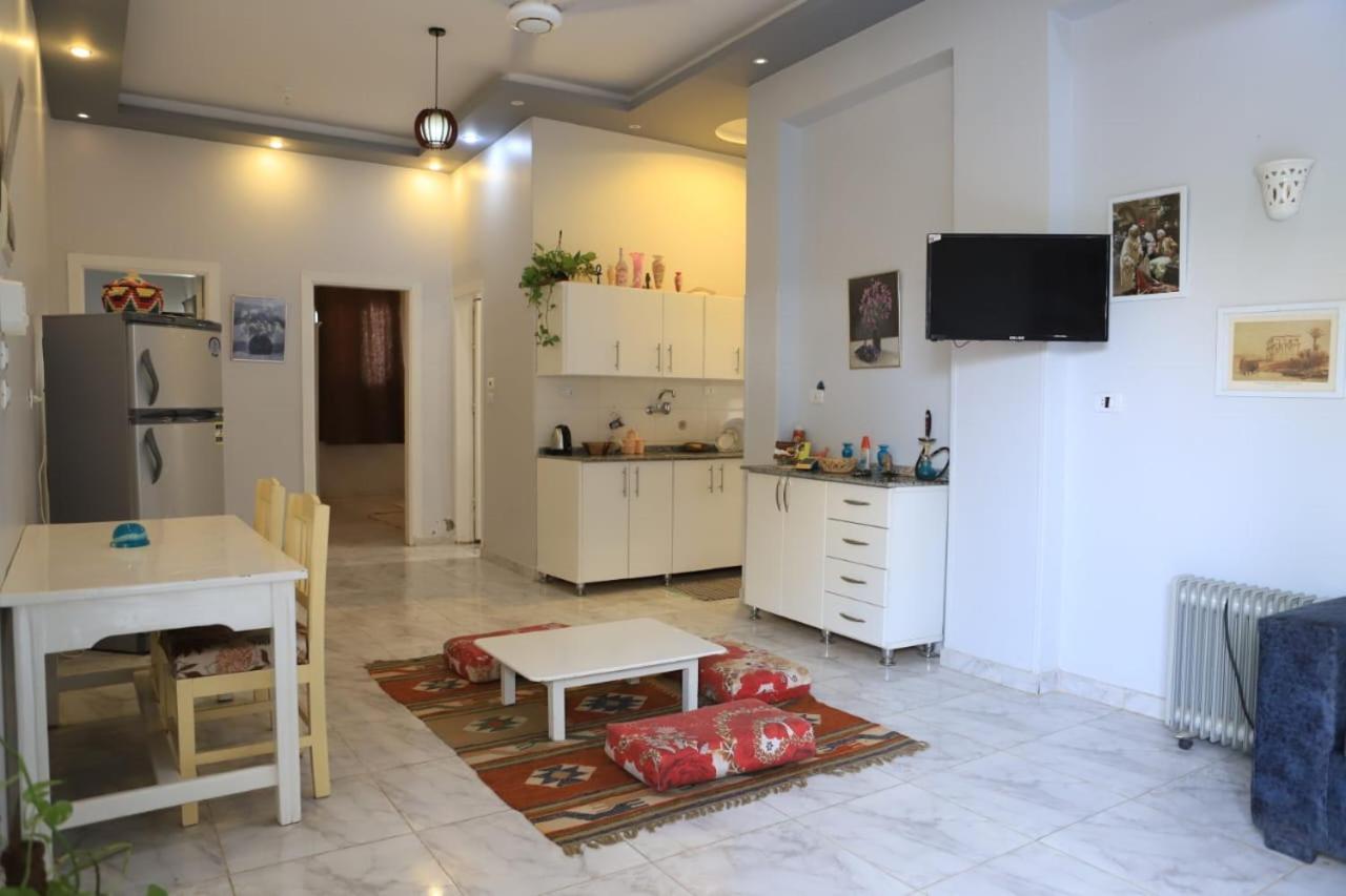 Nefertarie Guest House Louxor Extérieur photo